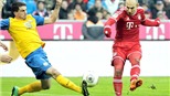 Dù cùng thắng, Dortmund vẫn cần học Bayern